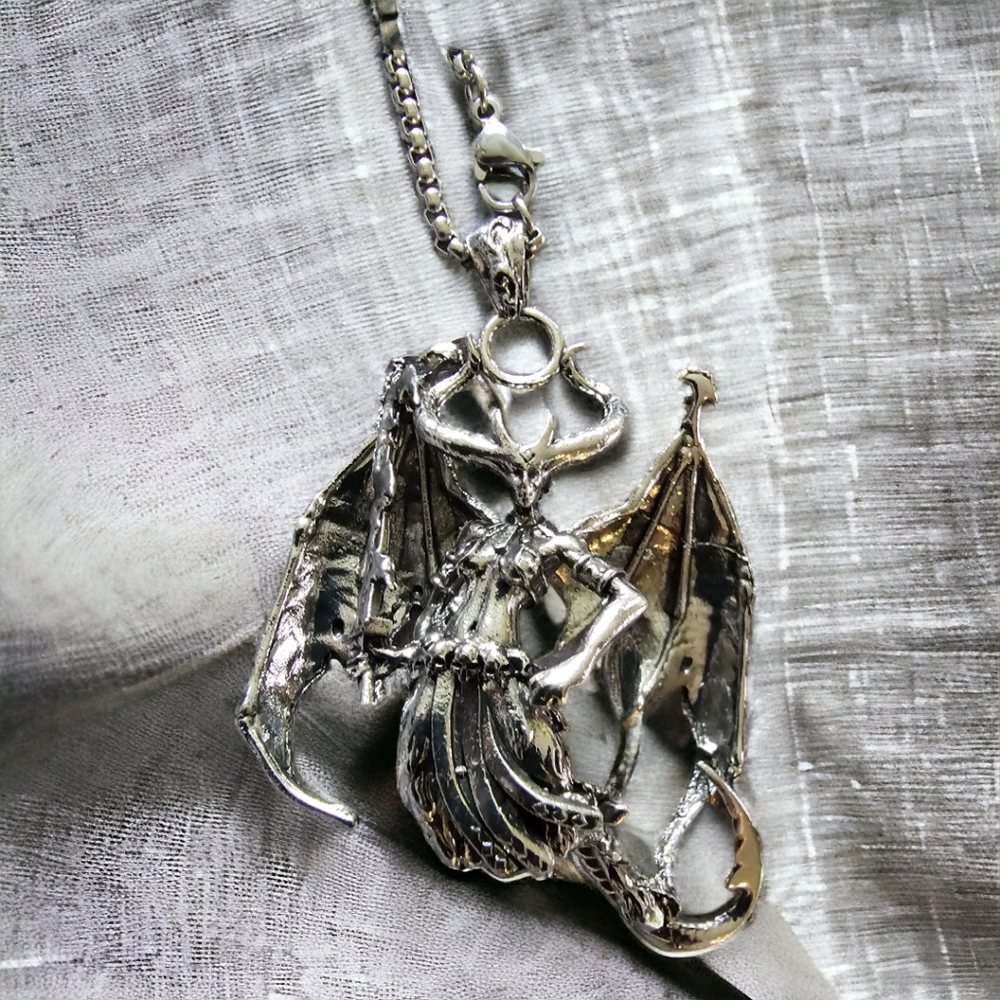 Succubus Warrior Pendant Necklace NWOT